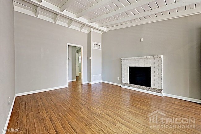 Building Photo - 3329 Karen Way