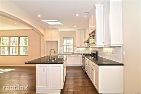 Building Photo - 3 br, 3 bath House - 166 Firefly