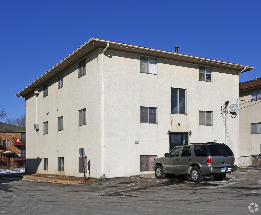 1515 Elrose Ct, South Saint Paul, MN 55075 Apartments in South Saint