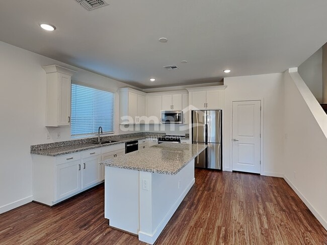 Foto del edificio - 4308 S 105th Dr