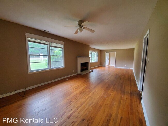 Foto del edificio - 3 br, 2 bath Room For Rent - 1210 Fair Rd.