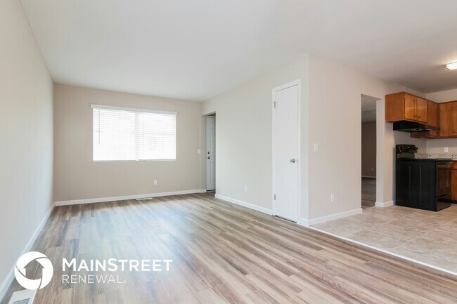 Building Photo - 2050 N Downs Dr