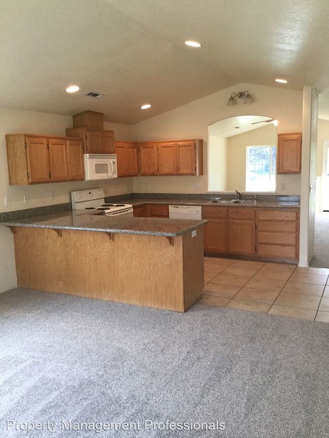 Foto del edificio - 3 br, 2 bath House - 896 Archer