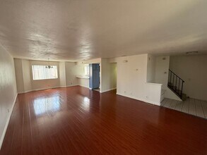 Building Photo - 818 S Ramona St