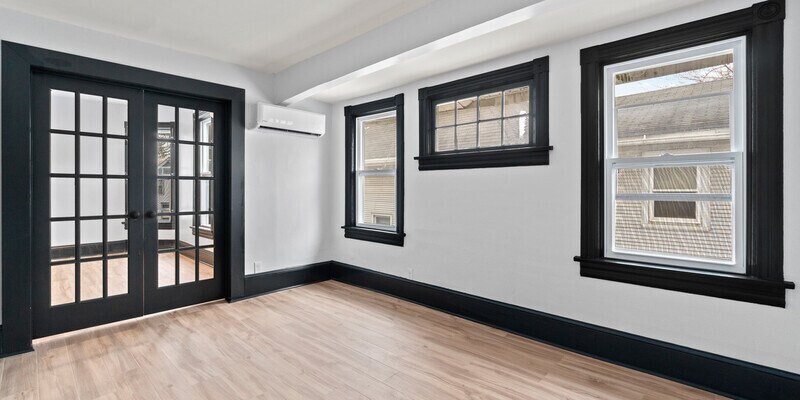 Primary Photo - 849 Columbia Ave