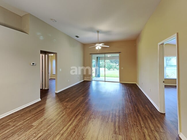Foto del edificio - 15452 Osprey Glen Dr
