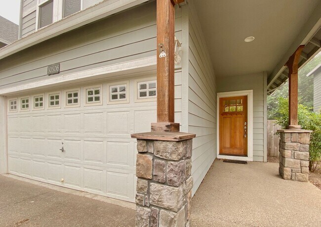 Foto del edificio - **$500 OFF YOUR FIRST FULL MONTH'S RENT!**...