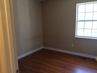 Building Photo - 4756 Brierley Dr