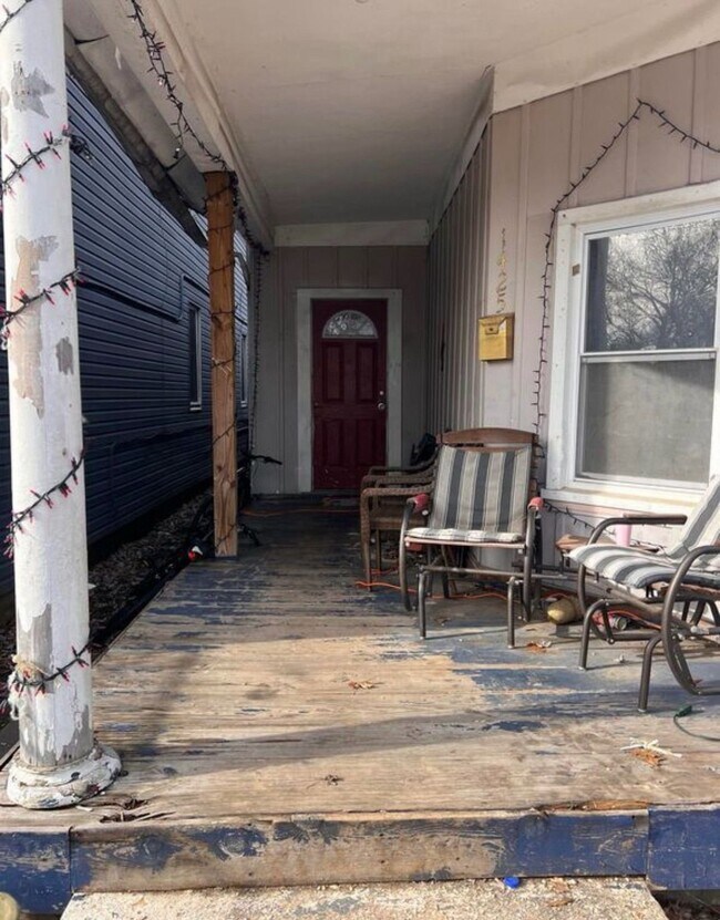 Building Photo - 1425 Delmar Ave