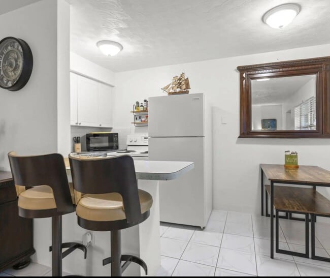 Foto del edificio - 820 NE 16th Ave