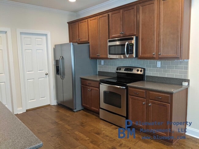 Building Photo - 154 Donning Dr