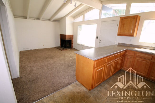 Building Photo - 3821 El Oro St