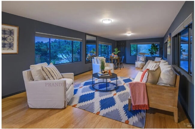 Photo - Amazing Unit in Water Front Strawberry Home