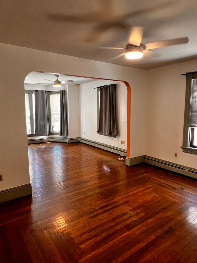 Foto del edificio - 397 Cranston St
