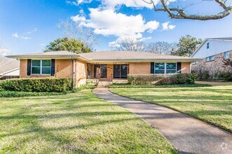 Building Photo - 7010 Kingsbury Dr