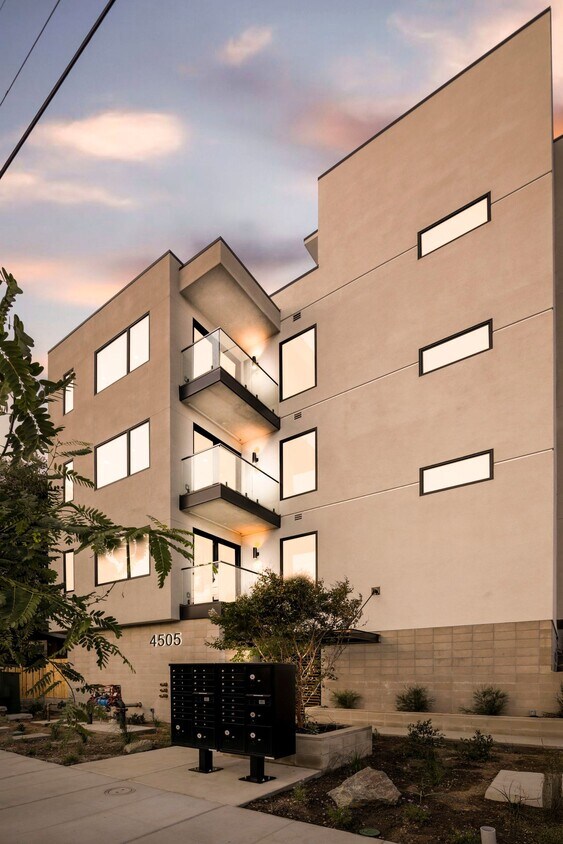 Foto principal - 4505 Illinois Street - North Park's Newest...