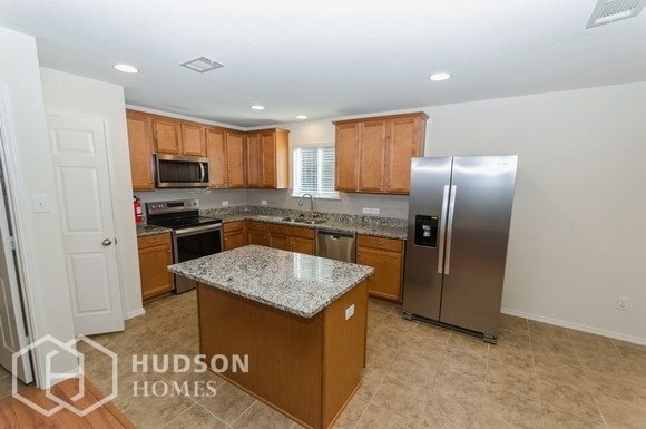 Foto del edificio - NOW AVAILABLE! - 2217 Perrymead Dr, Forney...