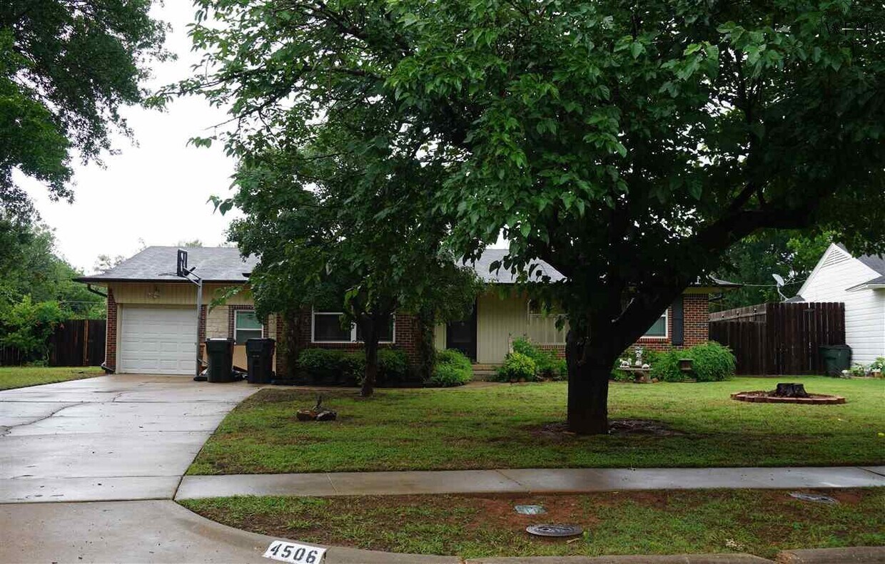 Primary Photo - 4506 Westward Dr