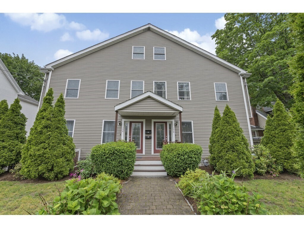 Foto principal - 154 Edinboro St