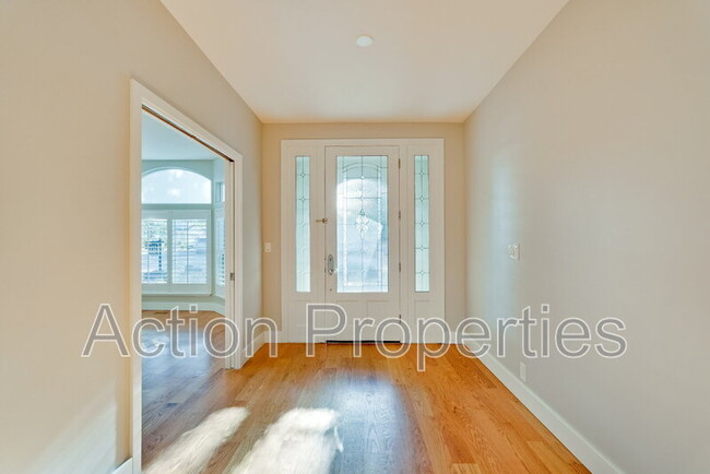 Foto del edificio - 261 Langton Ave