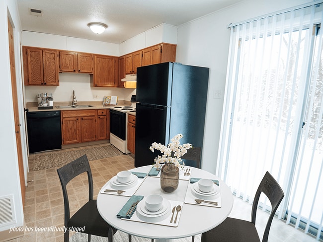 Welcome to Rolling Pines Apartments - Rolling Pines