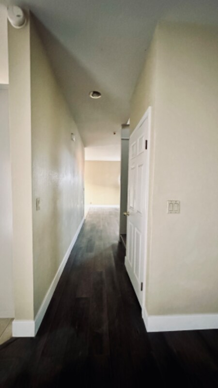 Building Photo - 1169 Zumstein Ct