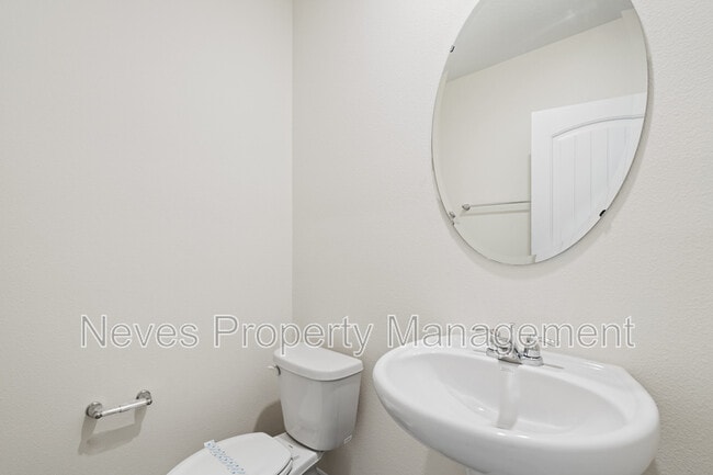 Building Photo - 17081 Water Spring Blvd