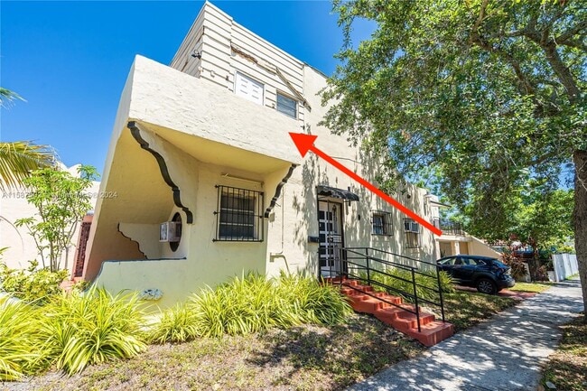 Building Photo - 2292 SW 16th Ter