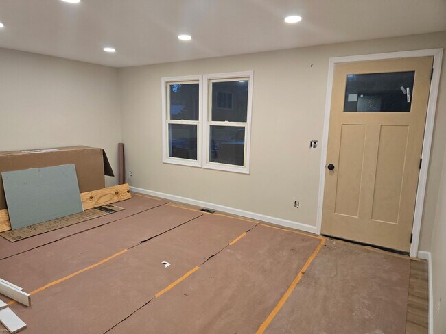 Building Photo - 489 Pleasantview Rd