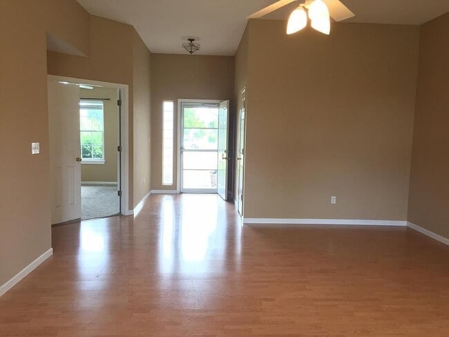 Building Photo - 502 Cheetah Dr