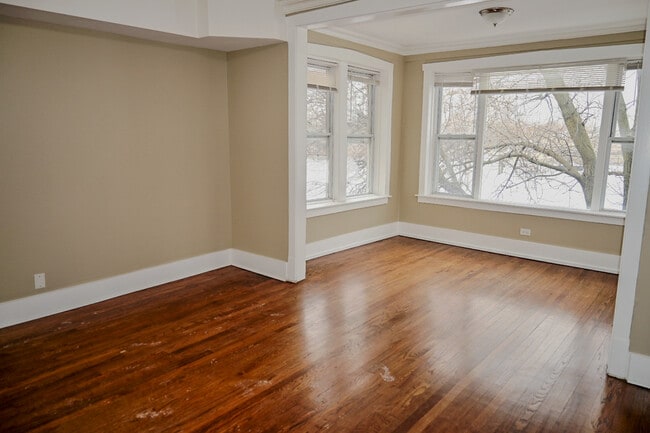 Foto del edificio - 1431 S Tripp Ave