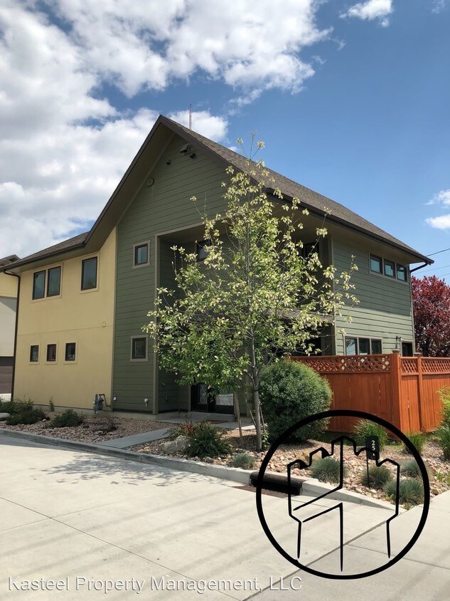 Primary Photo - 3 br, 2.5 bath House - 251 South 1600 West