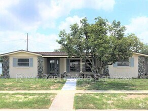 Building Photo - 2034 Peggy Dr