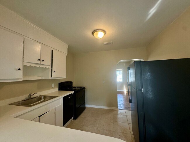 Foto del edificio - 850 52nd Ave N