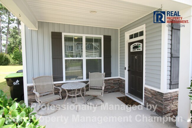 Foto del edificio - Beautiful Executive Home with Open Floorpl...
