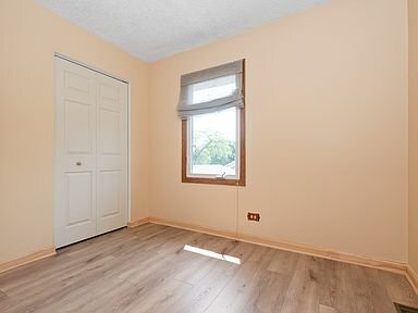 Building Photo - 16203 Fox Ct