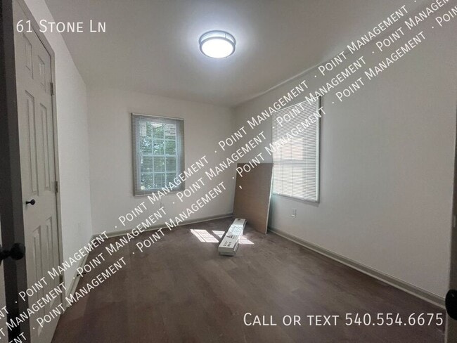 Building Photo - 61 Stone Ln