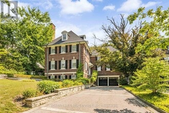 Building Photo - 435 Russell Hill Rd