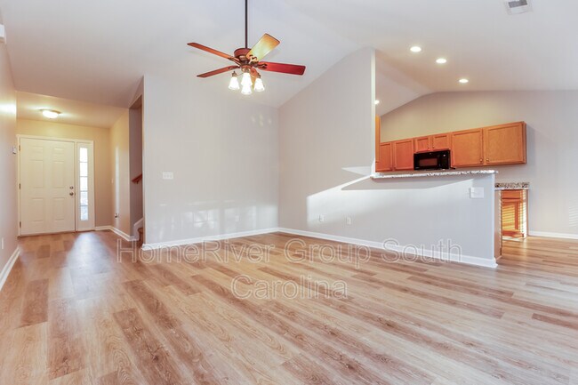 Building Photo - 9068 Fieldstone Trace