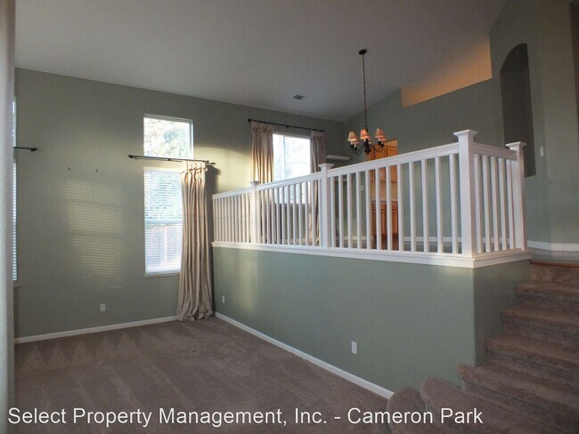 Building Photo - 3 br, 2.5 bath House - 3633 Devon Way