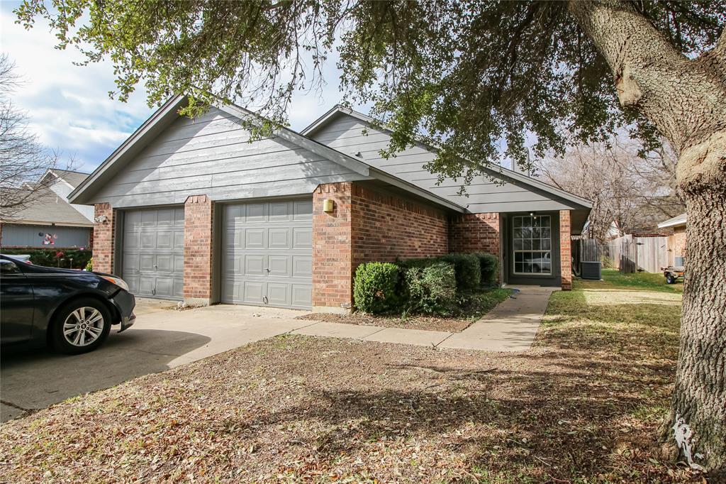 1040 Irene St, Burleson, TX 76028 Townhome Rentals in Burleson TX