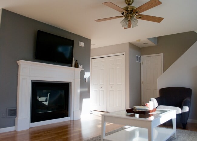 Foto del edificio - 14271 White Peak Dr