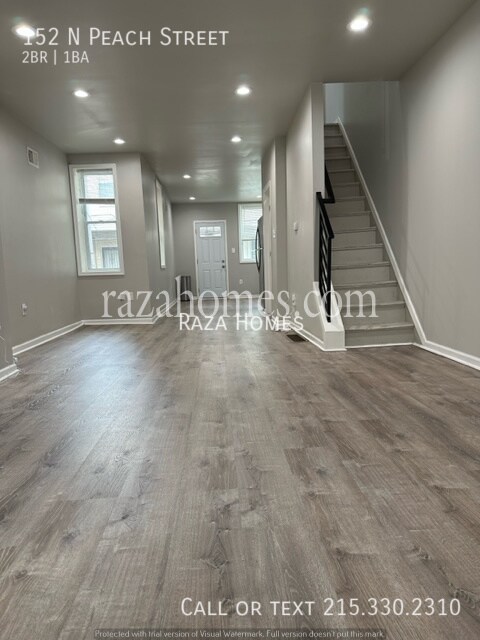 Primary Photo - 152 N Peach Street