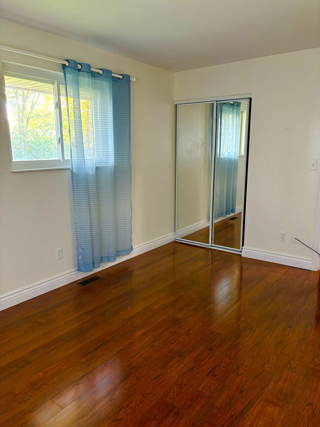 Building Photo - 35 Kesling Dr