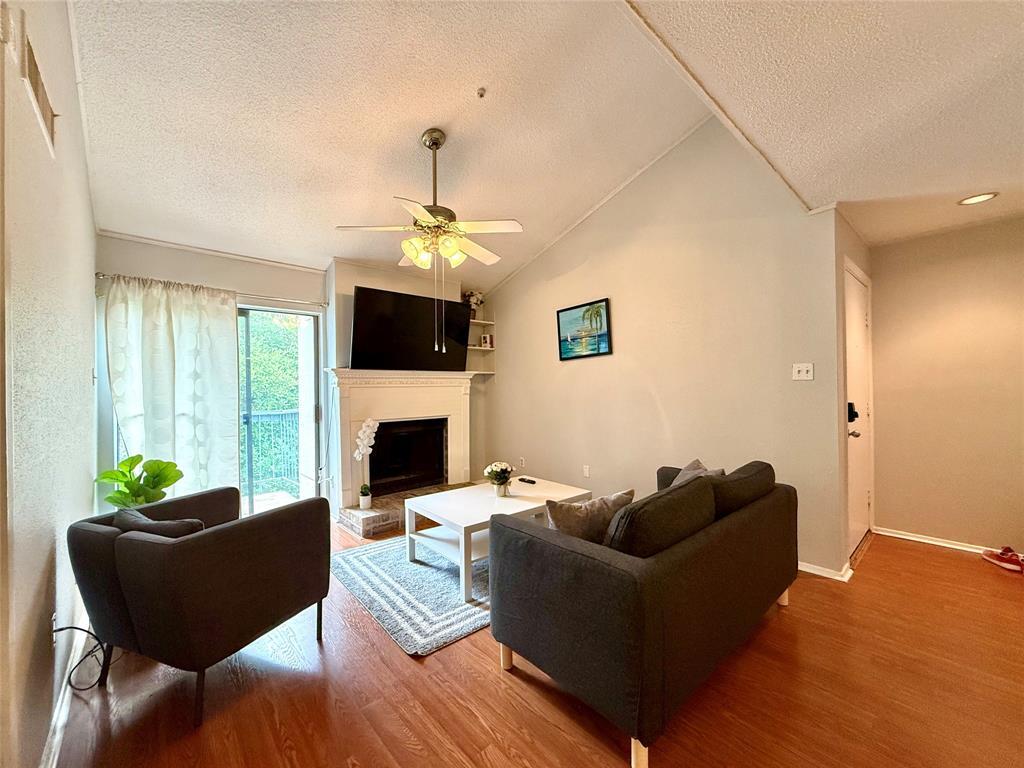 Primary Photo - 7950 N Stadium Dr