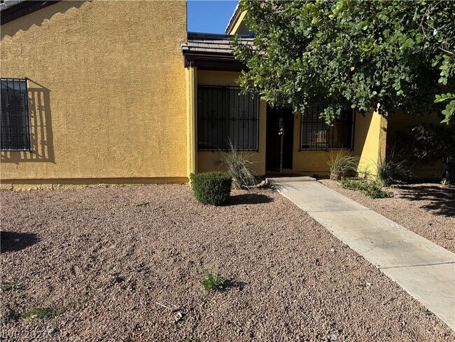 Foto del edificio - 1390 Hialeah Dr