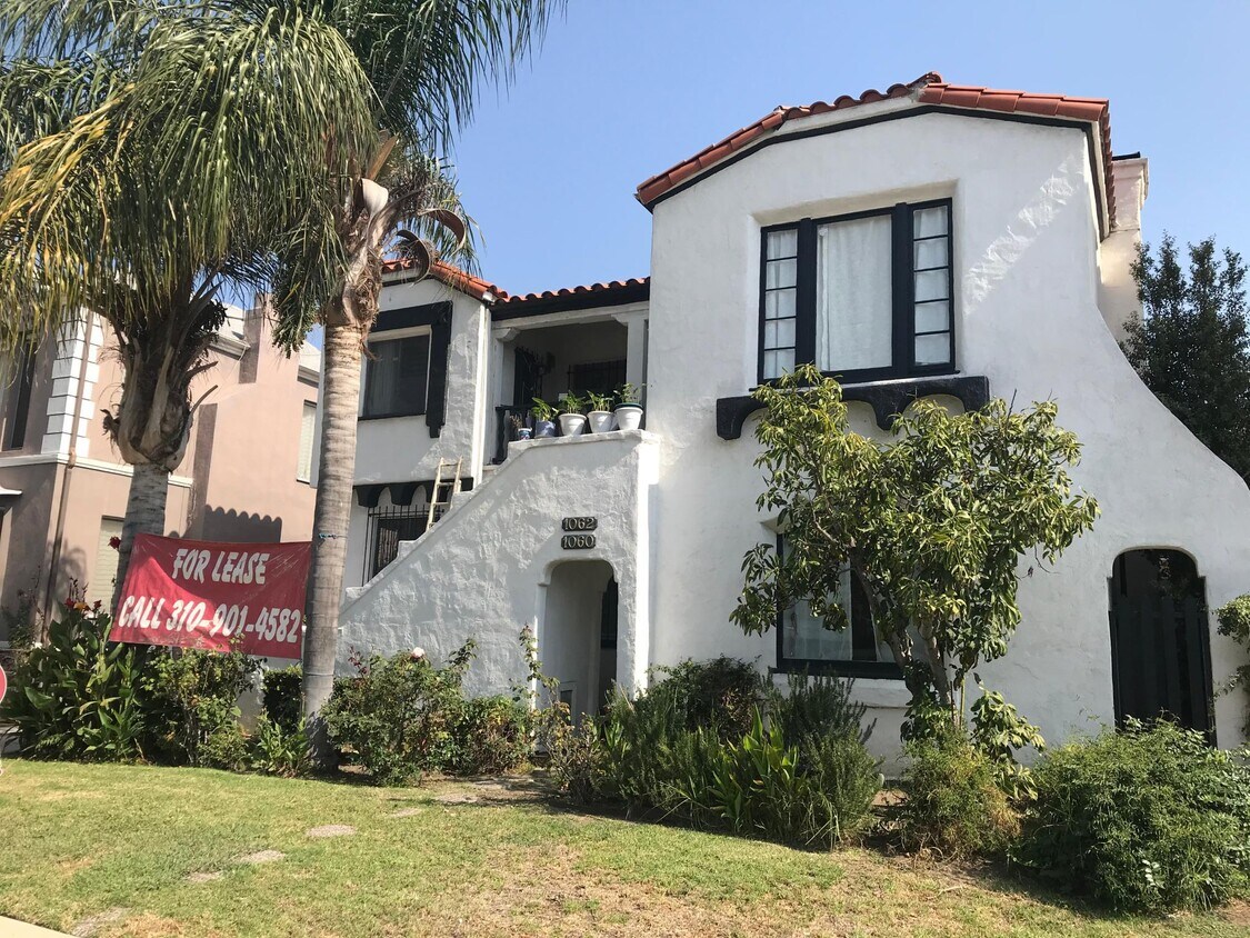 1062 S Corning St Unit Studio fir rent, Los Angeles, CA 90035