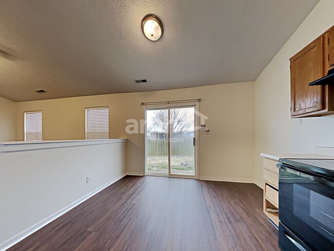 Building Photo - 1037 Mosswood Circle