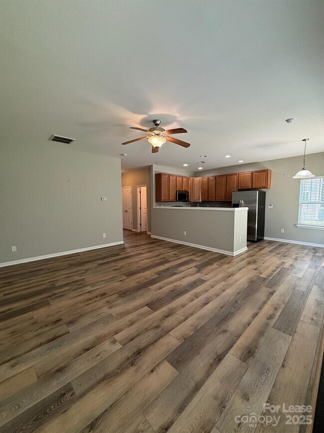Building Photo - 14011 Singleleaf Lane