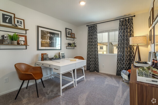 4BR, 2.5BA - 1,678SF - Aspen Vista at Anchor Pointe